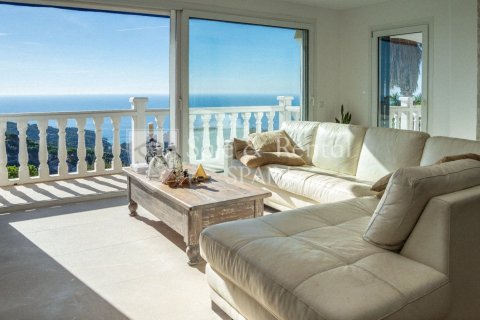 6 bedrooms house for sale in Lloret de Mar, Girona, Catalonia, Spain № 7218 - photo 5