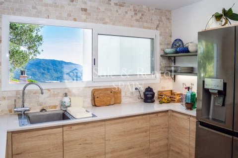 6 bedrooms house for sale in Lloret de Mar, Girona, Catalonia, Spain № 7218 - photo 27