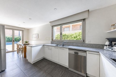 Сasa de 5 dormitorios en venta en Sant Cugat del Vallès, Barcelona, Cataluña, Spain № 9075 - foto 20
