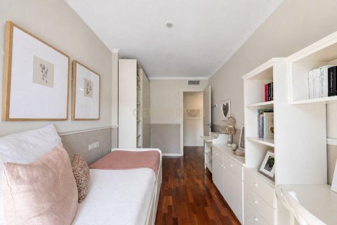 Сasa de 5 dormitorios en venta en Sant Cugat del Vallès, Barcelona, Cataluña, Spain № 9075 - foto 29