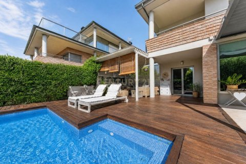 Сasa de 5 dormitorios en venta en Sant Cugat del Vallès, Barcelona, Cataluña, Spain № 9075 - foto 5