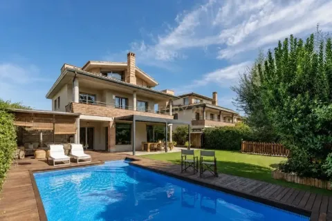 Сasa de 5 dormitorios en venta en Sant Cugat del Vallès, Barcelona, Cataluña, Spain № 9075 - foto 2
