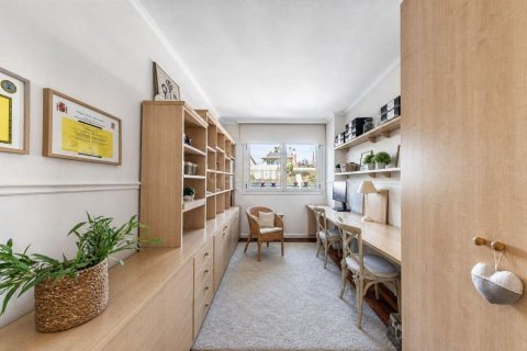 Сasa de 5 dormitorios en venta en Sant Cugat del Vallès, Barcelona, Cataluña, Spain № 9075 - foto 22