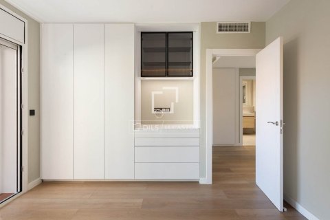 4 bedrooms apartment for sale in Barcelona, Catalonia, Spain № 9085 - photo 27