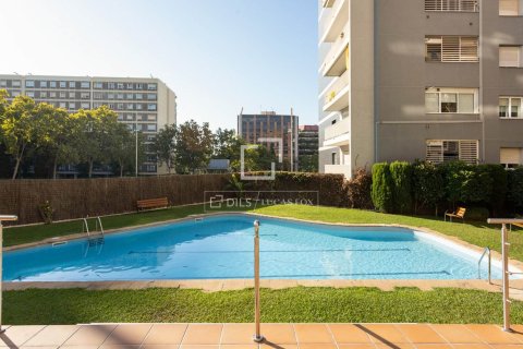 4 bedrooms apartment for sale in Barcelona, Catalonia, Spain № 9085 - photo 2