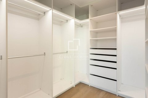 4 bedrooms apartment for sale in Barcelona, Catalonia, Spain № 9085 - photo 20