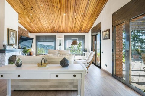 Купить виллу в Матадепера, Испания с 4 спальни, 478м², № 9103 - фото 11