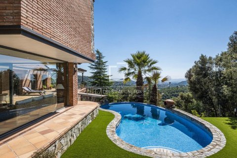 Купить виллу в Матадепера, Испания с 4 спальни, 478м², № 9103 - фото 2