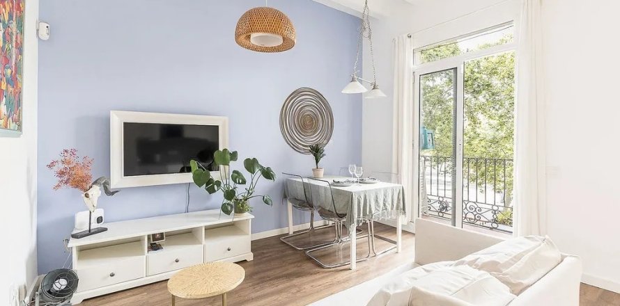 2 bedrooms apartment for sale in Barcelona, Catalonia, Spain № 3629