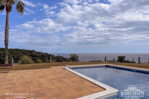 4 bedrooms villa for sale in Tossa de Mar, Girona, Catalonia, Spain № 994 - photo 2