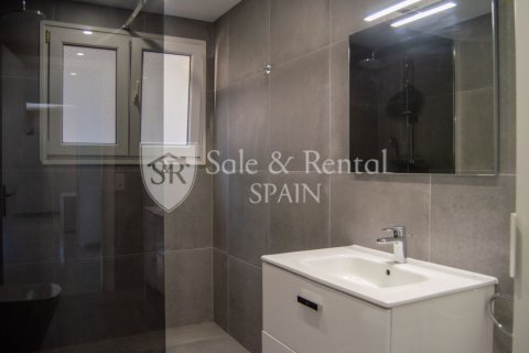6 bedrooms house for sale in Lloret de Mar, Girona, Catalonia, Spain № 6700 - photo 15
