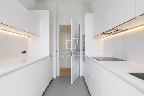 2 bedrooms apartment for rent in Barcelona, Catalonia, Spain № 9228 - photo 12