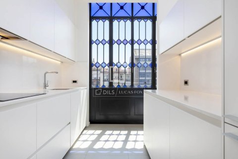 2 bedrooms apartment for rent in Barcelona, Catalonia, Spain № 9228 - photo 10