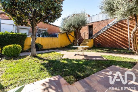 6 bedrooms townhouse for sale in Parets del Vallès, Barcelona, Catalonia, Spain № 9133 - photo 4