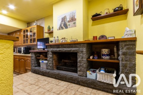 6 bedrooms townhouse for sale in Parets del Vallès, Barcelona, Catalonia, Spain № 9133 - photo 10