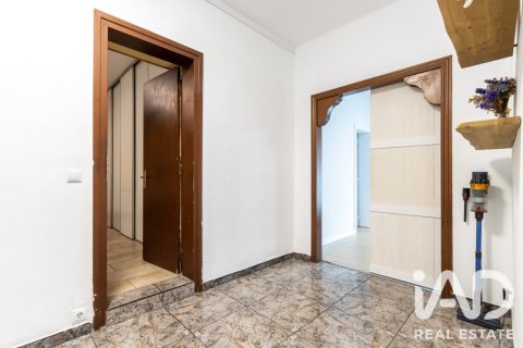 6 bedrooms townhouse for sale in Parets del Vallès, Barcelona, Catalonia, Spain № 9133 - photo 25