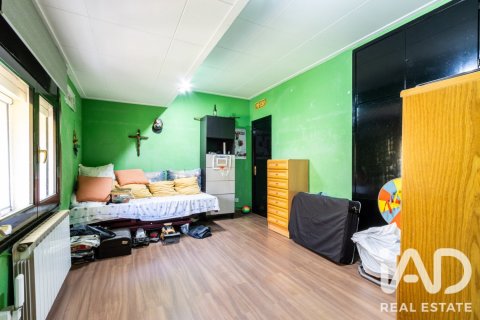 6 bedrooms townhouse for sale in Parets del Vallès, Barcelona, Catalonia, Spain № 9133 - photo 17