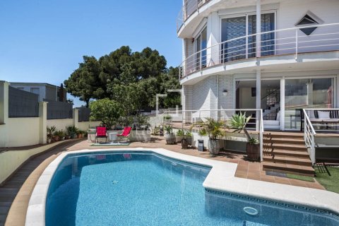 5 bedrooms villa for sale in Castelldefels, Barcelona, Catalonia, Spain № 9173 - photo 3