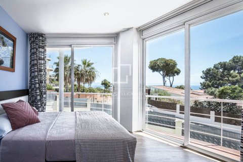 5 bedrooms villa for sale in Castelldefels, Barcelona, Catalonia, Spain № 9173