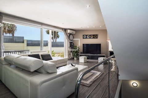 5 bedrooms villa for sale in Castelldefels, Barcelona, Catalonia, Spain № 9173 - photo 12