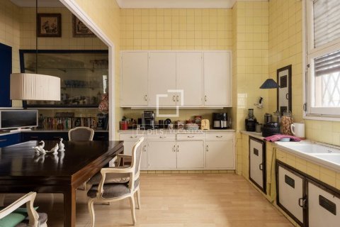 Купить квартиру в Барселона, Испания с 3 спальни, 259м², № 9265 - фото 19