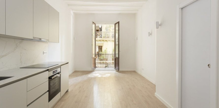 2 bedrooms apartment for sale in Barcelona, Catalonia, Spain № 3610
