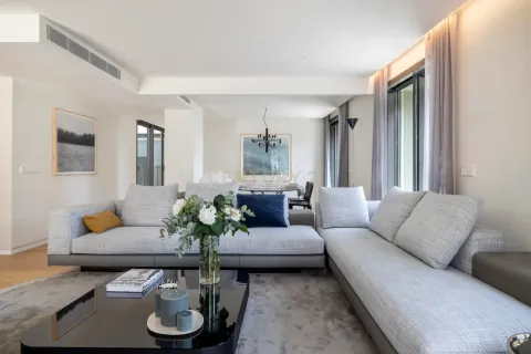 3 chambres commercial property à vendre à Barcelona, Catalonia, Spain № 9182
