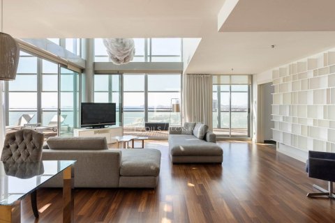 3 bedrooms penthouse for rent in Barcelona, Catalonia, Spain № 9062 - photo 21