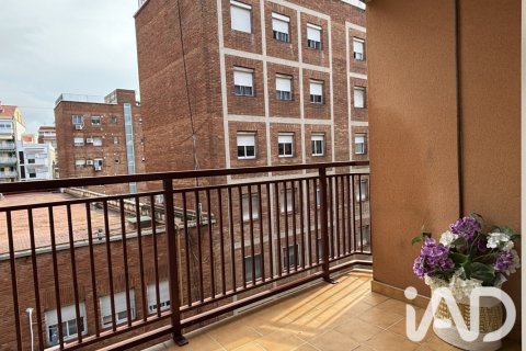 Apartamento de 4 dormitorios en venta en Barcelona, Cataluña, Spain № 9238 - foto 9