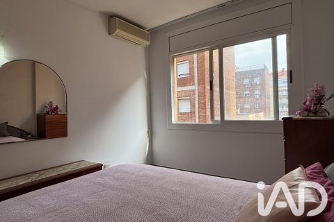 Apartamento de 4 dormitorios en venta en Barcelona, Cataluña, Spain № 9238 - foto 23