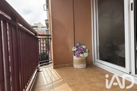 Apartamento de 4 dormitorios en venta en Barcelona, Cataluña, Spain № 9238 - foto 8