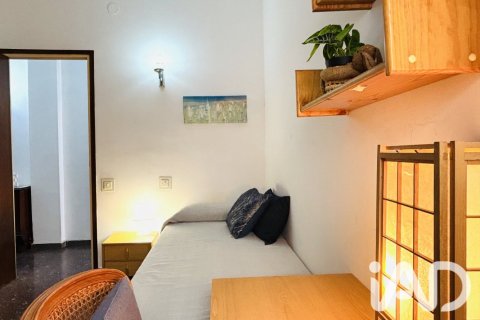 Apartamento de 4 dormitorios en venta en Barcelona, Cataluña, Spain № 9238 - foto 17
