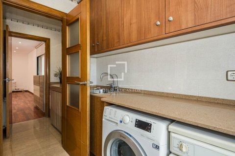Снять в аренду виллу в Сан-Кугат-дель-Вальес, Испания с 4 спальни, 255м², № 9270 - фото 26