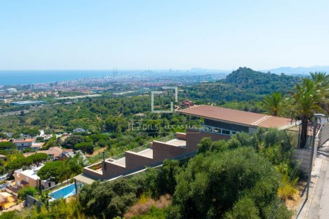 7 bedrooms villa for sale in Tiana, Barcelona, Catalonia, Spain № 9197 - photo 23