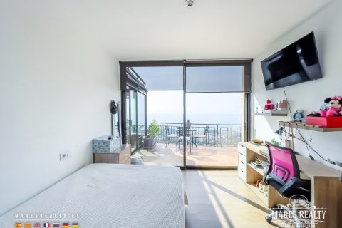 13 bedrooms villa for sale in Lloret de Mar, Girona, Catalonia, Spain № 1305 - photo 3