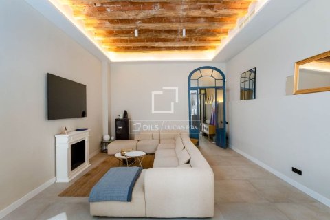 5 bedrooms villa for sale in El Masnou, Barcelona, Catalonia, Spain № 9091 - photo 4