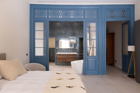 5 bedrooms villa for sale in El Masnou, Barcelona, Catalonia, Spain № 9091 - photo 17