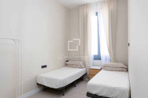 5 bedrooms villa for sale in El Masnou, Barcelona, Catalonia, Spain № 9091 - photo 24