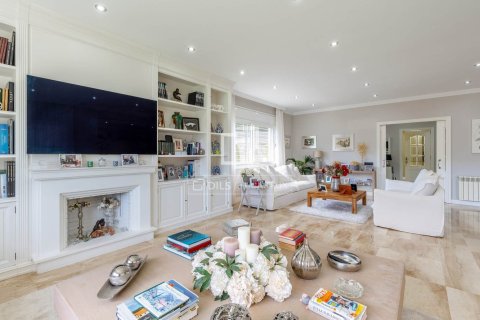 4 bedrooms villa for sale in Teia, Barcelona, Catalonia, Spain № 9202 - photo 10