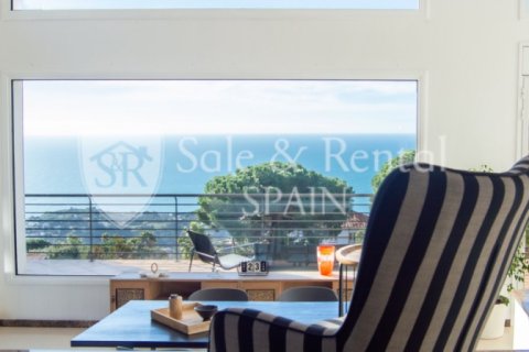 6 bedrooms house for sale in Lloret de Mar, Girona, Catalonia, Spain № 6685 - photo 15