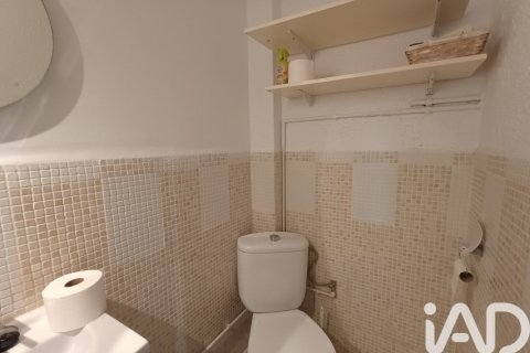 73 sq.m. commercial property for rent in Cunit, Tarragona, Catalonia, Spain № 9242 - photo 12