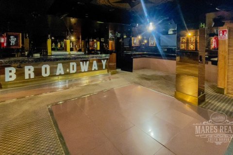 Propiedad comercial de 1100 m² en venta en Lloret de Mar, Gerona, Cataluña, Spain № 968 - foto 9