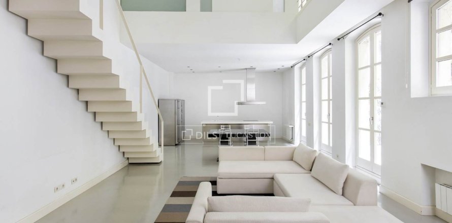 1 bedroom apartment for sale in Barcelona, Catalonia, Spain № 9210
