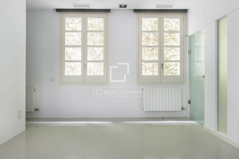 1 bedroom apartment for sale in Barcelona, Catalonia, Spain № 9210 - photo 21