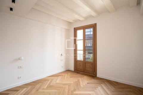 3 bedrooms apartment for sale in Barcelona, Catalonia, Spain № 9095 - photo 19