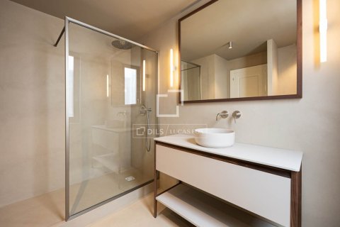 3 bedrooms apartment for sale in Barcelona, Catalonia, Spain № 9095 - photo 17