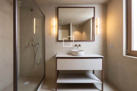 3 bedrooms apartment for sale in Barcelona, Catalonia, Spain № 9095 - photo 16