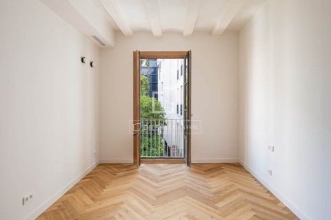 3 bedrooms apartment for sale in Barcelona, Catalonia, Spain № 9095 - photo 30