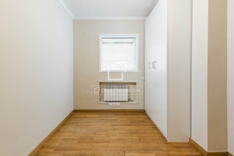 Apartamento de 4 dormitorios en alquiler en Barcelona, Cataluña, Spain № 9229 - foto 11