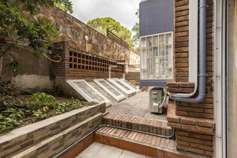 Apartamento de 4 dormitorios en alquiler en Barcelona, Cataluña, Spain № 9229 - foto 20